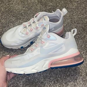 Women’s Nike AirMax 270 Reacts